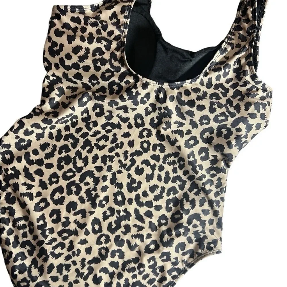 Nicole Miller one piece swimsuit cheetah print size large